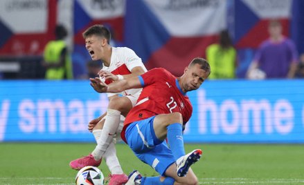Czechy - Turcja. Najszybsza czerwona kartka w historii Euro, dramat Baráka