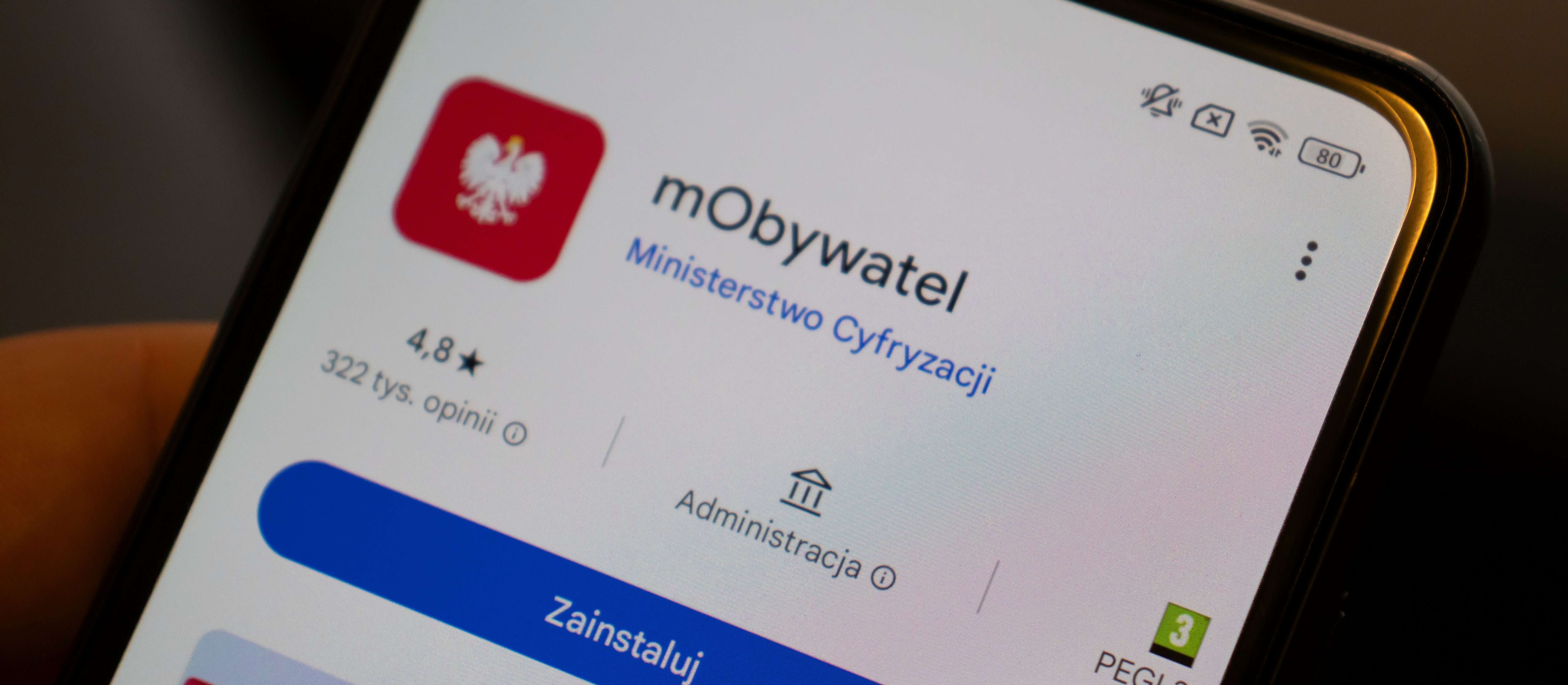 Trzy nowe funkcje w mObywatelu. Chodzi o dowody i paszporty