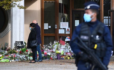Francja: Ścięty nauczyciel otrzyma pośmiertnie najwyższe odznaczenie