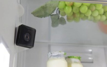 Lodówka Siemensa z kamerą robi zdjęcia i wysyła je do smartfona