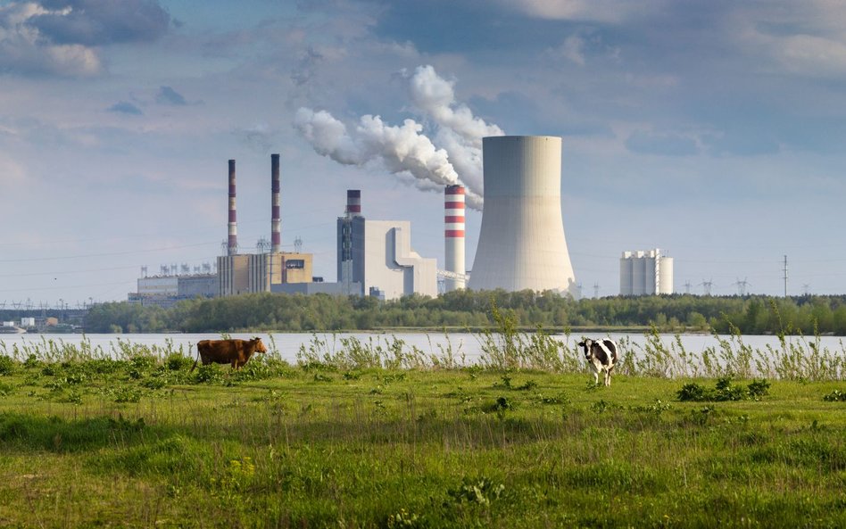System na krawędzi kryzysu. Prąd drożeje, elektrownie w remoncie, węgla brakuje