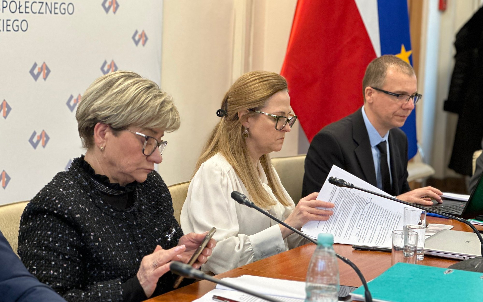 Spotkanie w sprawie uzdrowienia finansów ochrony zdrowia zakończyło się impasem