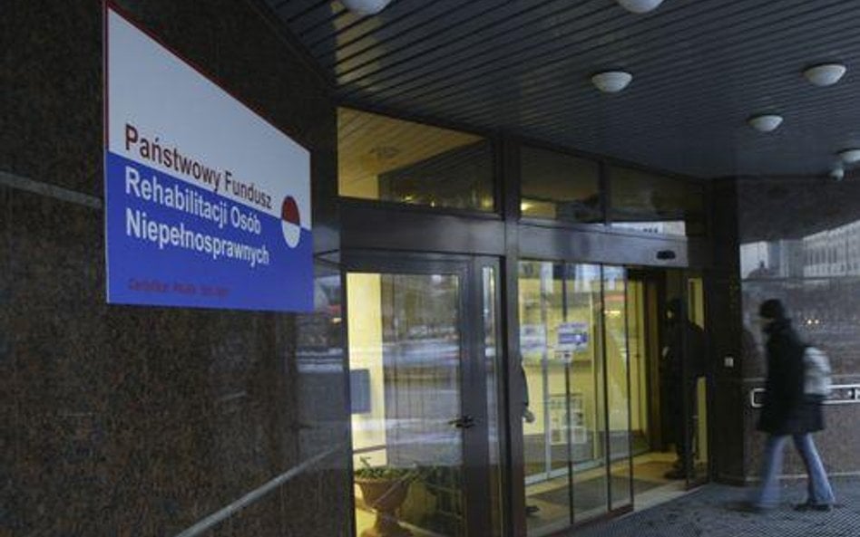 Pieniądze po dostarczeniu orzeczenia