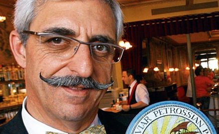 Czarna ambrozja w Paryżu