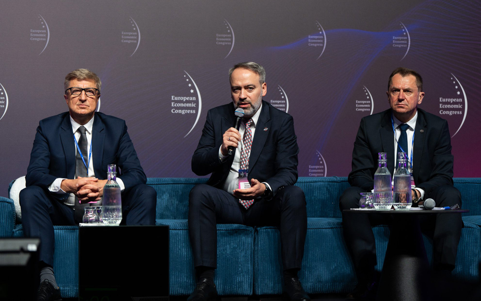 Debata w ramach bloku „Rozmowy o polskim atomie”. Od lewej: Jan Chadam, prokurent w spółce Polskie E