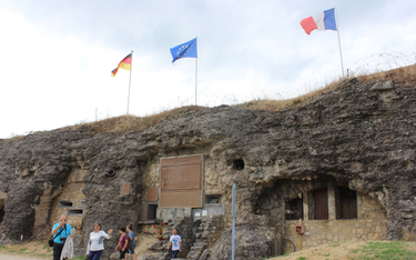 Nad francuskim Fortem Douaumont, w miejscu, gdzie zaczęła się najkrwawsza bitwa w dziejach świata – 