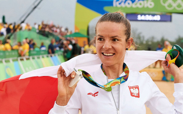 Maja Włoszczowska po ceremonii dekoracji na igrzyskach w Rio de Janeiro, 20 sierpnia 2016 r.