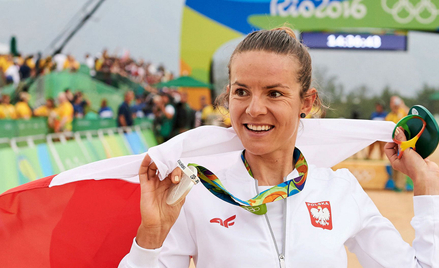 Maja Włoszczowska po ceremonii dekoracji na igrzyskach w Rio de Janeiro, 20 sierpnia 2016 r.
