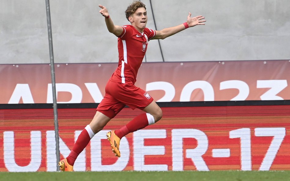 Daniel Mikołajewski