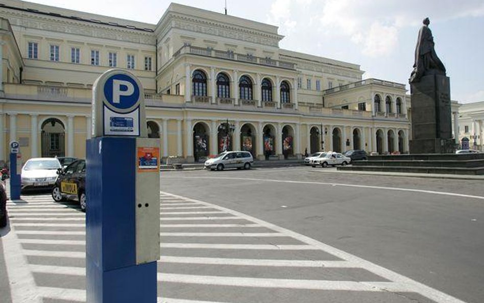 Kierowcy zapłacą za parkowanie w Warszawie sprzed 5 lat