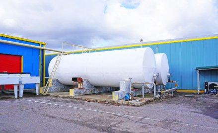 Jak rozliczyć zakup paliwa do zbiornika magazynowego