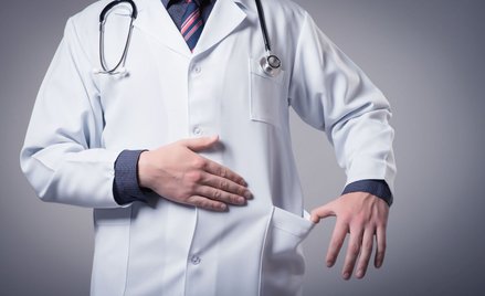 Zmiany w minimalnej płacy w szpitalach: 9 zł za wizytę lekarską i 90 zł za operację. Lekarze wypowie