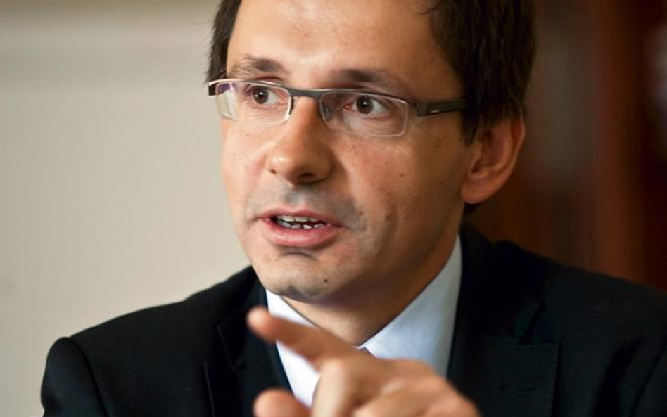 Mikołaj Budzanowski, minister Skarbu Państwa, chce, aby wydobycie gazu łupkowego ruszyło już w 2014 