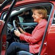 Kanclerz Niemiec Angela Merkel otworzyła w czwartek Międzynarodowy Salon Samochodowy we Frankfurcie 