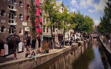 Władze Amsterdamu obawiają się, że turyści przyjeżdżają do miasta tylko, by imprezować, a nie zwiedz