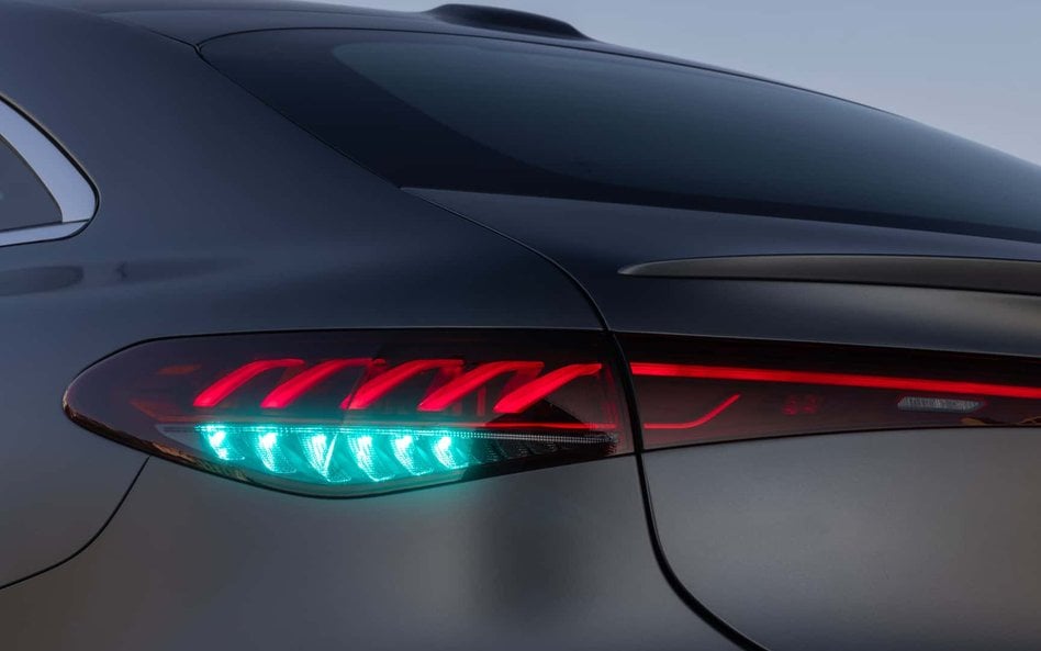 Mercedes EQS