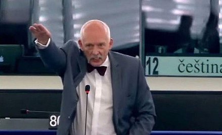 Korwin-Mikke "hajluje" w europarlamencie