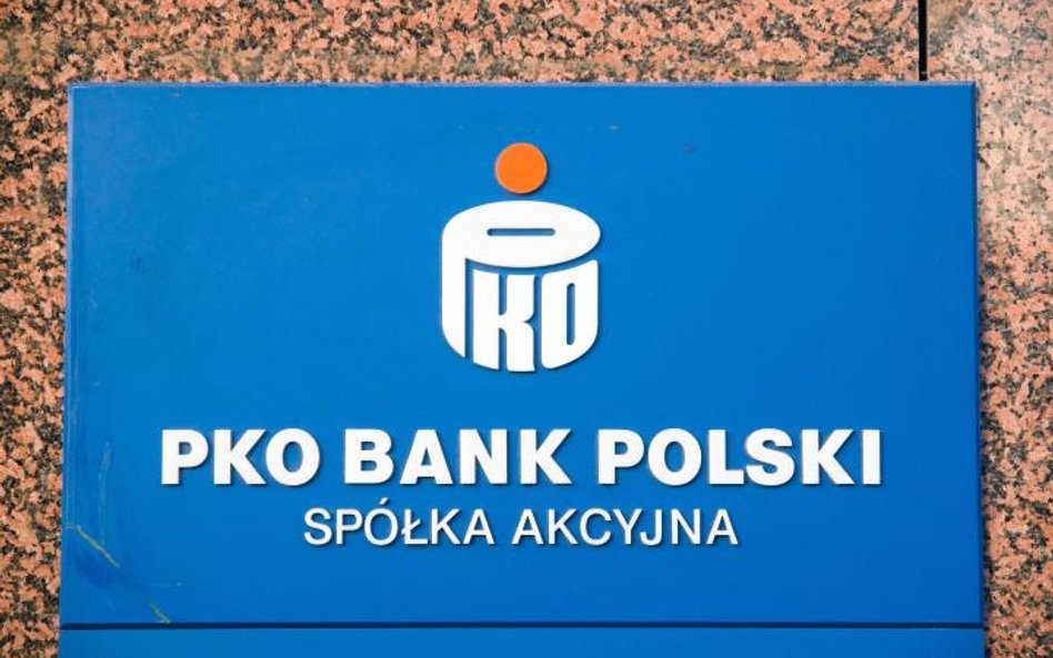 Spór PKO BP z jego agencjami