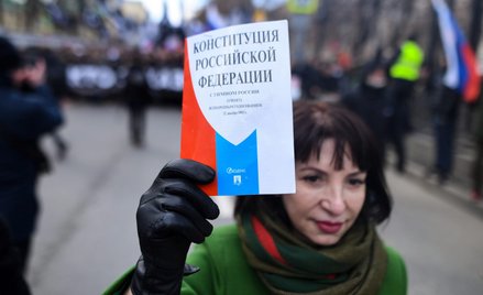Konstytucja, sprzed poprawek, jest łamana – podkreślali kilka dni temu uczestnicy demonstracji w 5. 