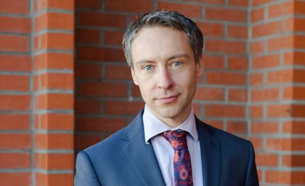 Prof. Grzeszczak: Unii nie opłaca się pogrążenie Polski