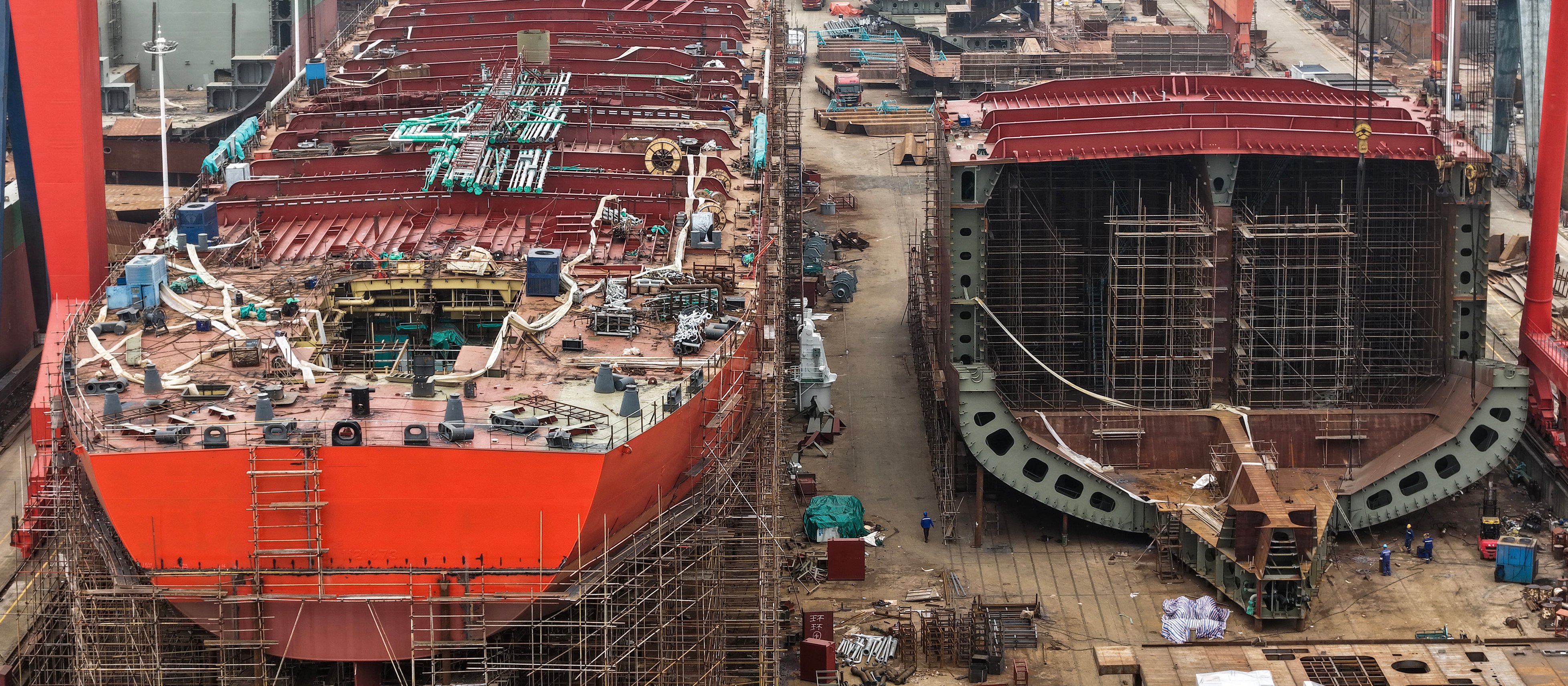 Ostra wymiana ciosów między USA a Chinami. Wchodzą w życie nowe cła i opłaty portowe