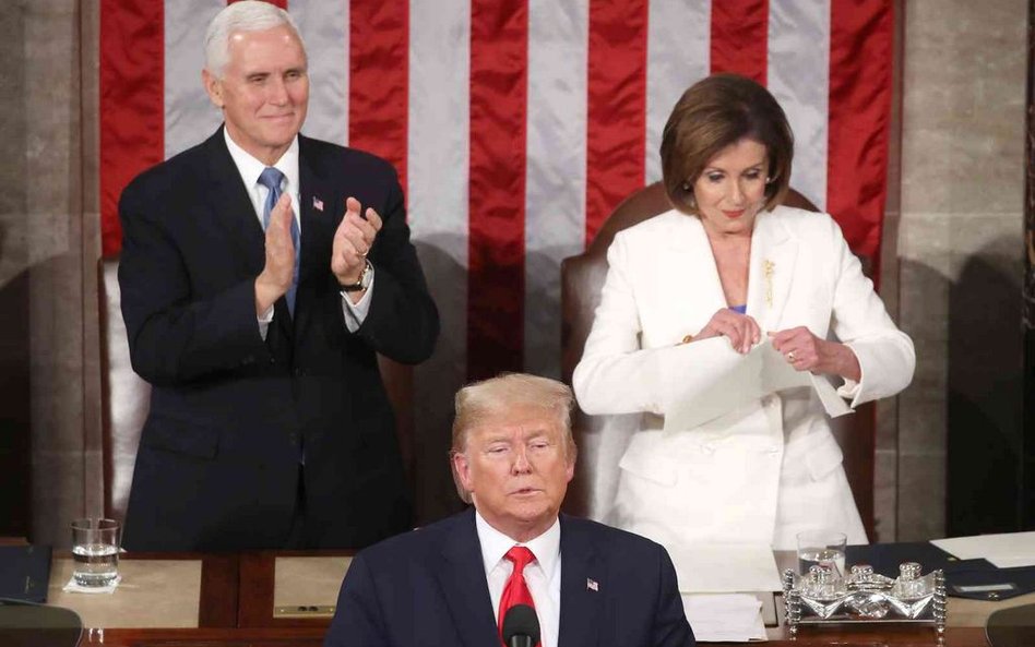 Trump w Kongresie, Pelosi podarła treść jego orędzia