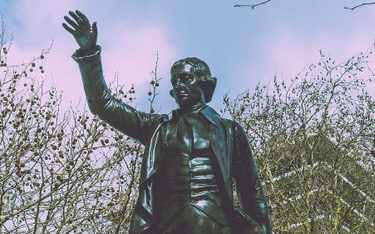 Pomnik Edmunda Burke'a w Bristolu