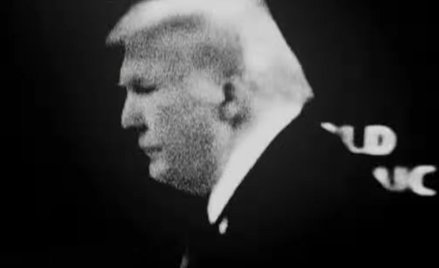 Kadr z jednej z reklam, w których pojawia się Trump