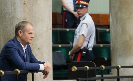 Przewodniczący Platformy Obywatelskiej Donald Tusk na sali obrad Sejmu w Warszawie