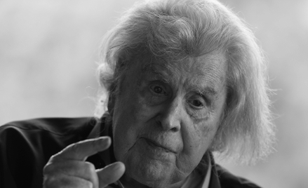 Grecki kompozytor Mikis Theodorakis, fotografia z 2017 r.