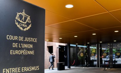 TSUE: przebieg procedury powołania sędziego może podważyć jego status