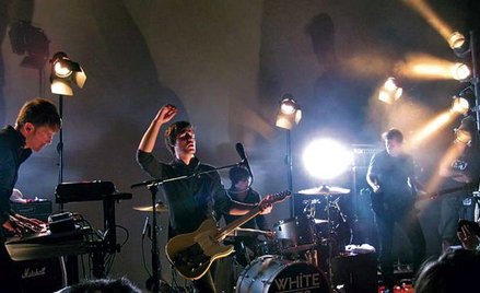 Na Wyspach fani kompletnie zwariowali na punkcie muzyki White Lies. Teraz kolej na Polaków