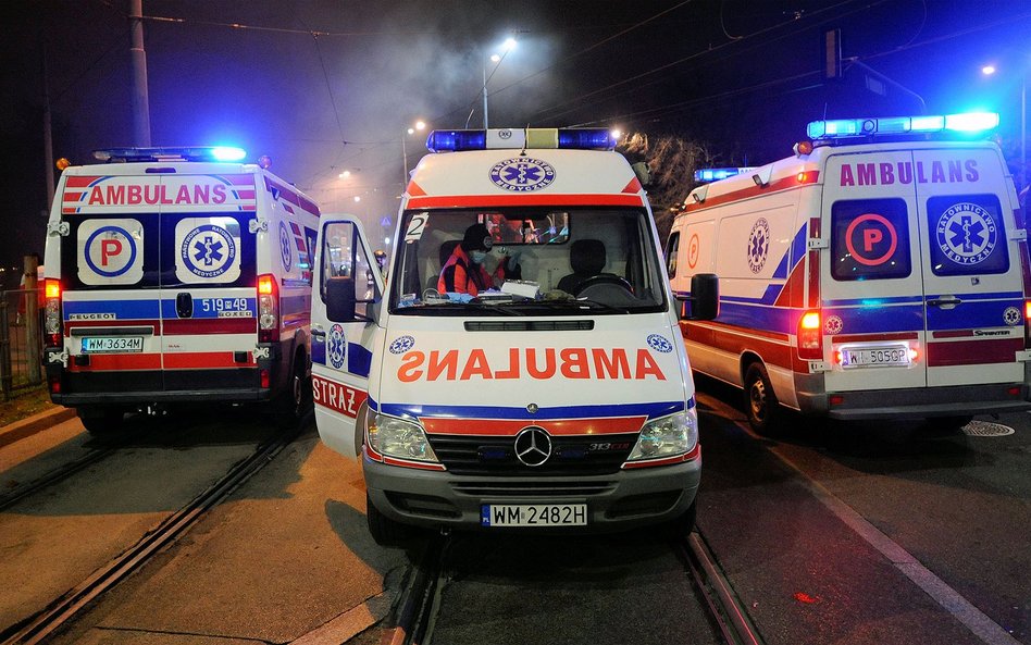 Koronawirus w Polsce. Mniej wolnych łóżek szpitalnych dla pacjentów z COVID-19