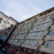 Sprywatyzowane mieszkania zakładowe wykupi gmina