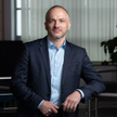 Prezesem Neuki jest Piotr Sucharski. Kapitalizacja spółki wynosi 2,8 mld zł.