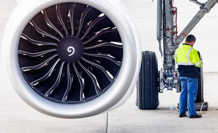 Chiny dostarczą Rosji części zamienne do samolotów