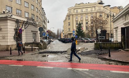 Ciężarówka zniszczyła bramę Kancelarii Prezydenta