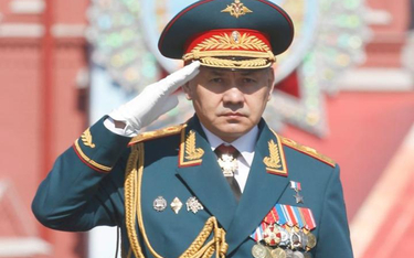 Siergiej Szojgu, minister obrony, rozbudowuje wojskowy koncern medialny. Jak wynika z sondaży, tylko