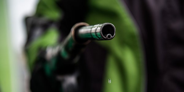 Sejm zajął się obniżką cen paliw. Czeka na podpis prezydenta