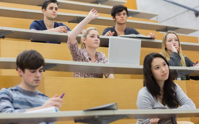 Najwięcej obcokrajowców studiuje na Wydziale Zarządzania, Wydziale Elektrotechniki i Informatyki ora