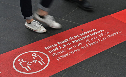 Berlin wprowadza godzinę policyjną