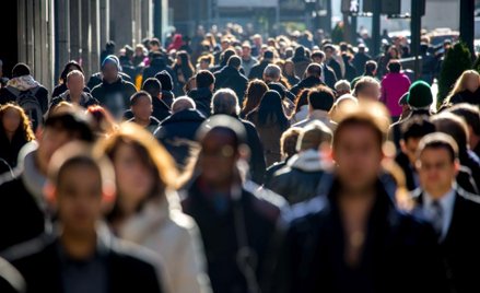 Między eksplozją demograficzną a dołkiem