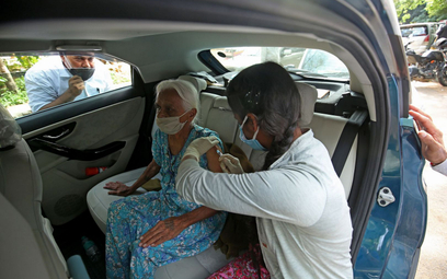 Indie: 2,5 tysiąca osób otrzymało fałszywe szczepionki na COVID