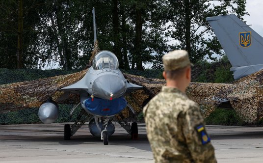 F-16 na jednym z ukraińskich lotnisk wojskowych. Lokalizacji nie ujawniono