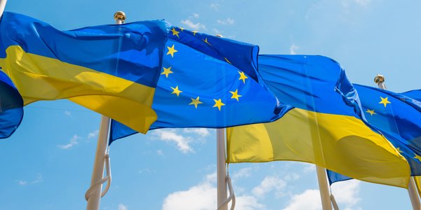 EU Expansion Faces Stricter Demands, Poland's Role Key