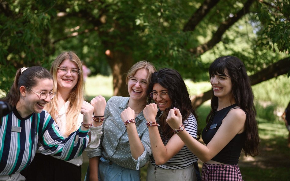 Przyszłe europejskie liderki, uczestniczki IV edycji Summer School for Female Leadership in the Digi