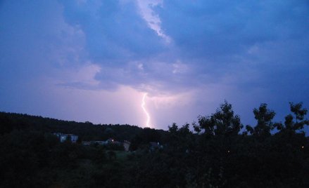 Małopolska: Sześć osób porażonych piorunem, jedna nie żyje