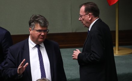 Minister spraw wewnętrznych i administracji Mariusz Kamiński oraz wiceminister spraw wewnętrznych i 