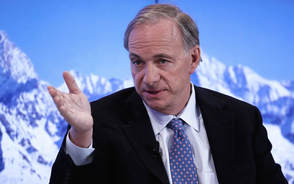 Ray Dalio spodziewa się spadku kursów akcji największych spółek z Unii Europejskiej