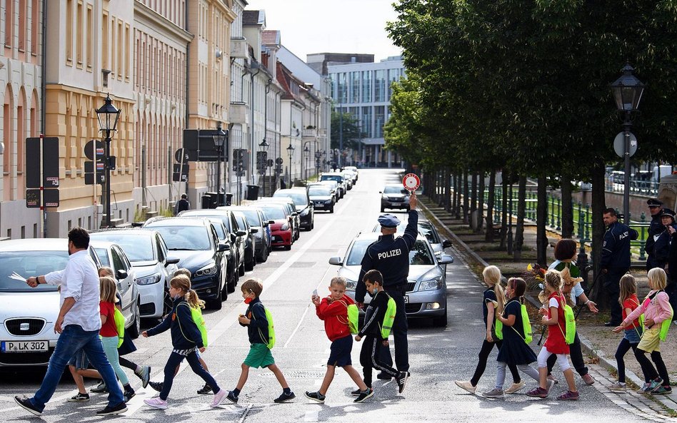 Kary finansowe dla rodziców nieprzetestowanych uczniów